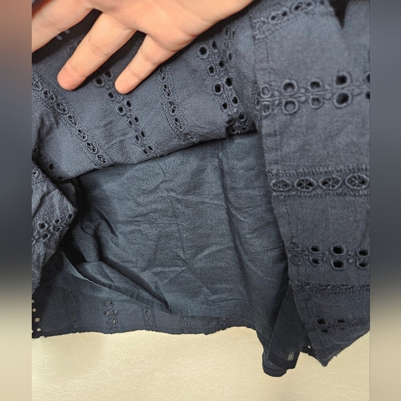 NWT Style & Co Coastal Classic Eyelet Ruffle Trim Long Sleeve Lightweight Blouse - Picture 6 of 9